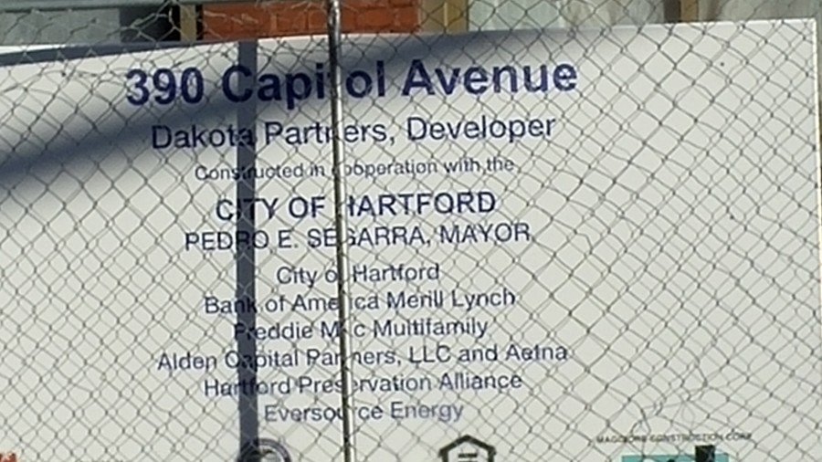 390 Capitol sign